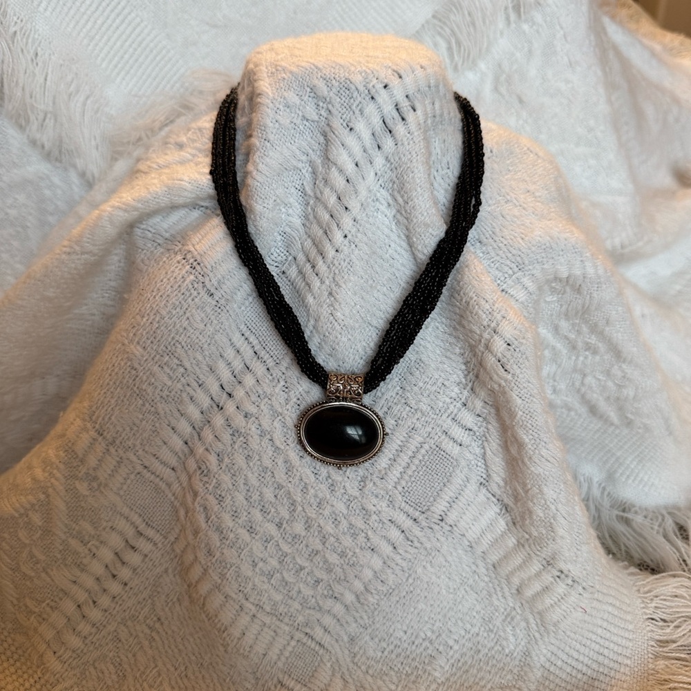 Black Agate and Sterling Silver pendant seed Black Beaded Necklace or choker EUC